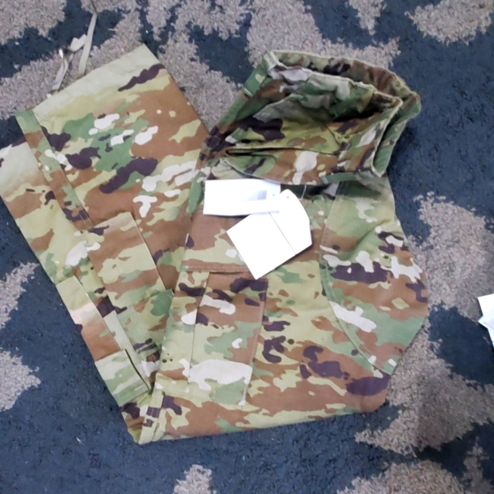 OCP pants, small regular, nwt